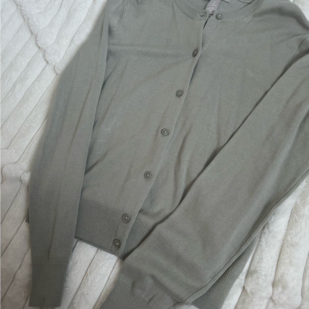 never worn women’s h&m cardigan